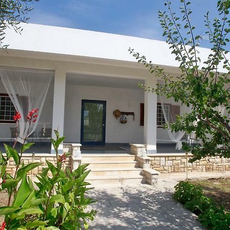 B&B Villa Al Mare Giovinazzo Buitenkant foto