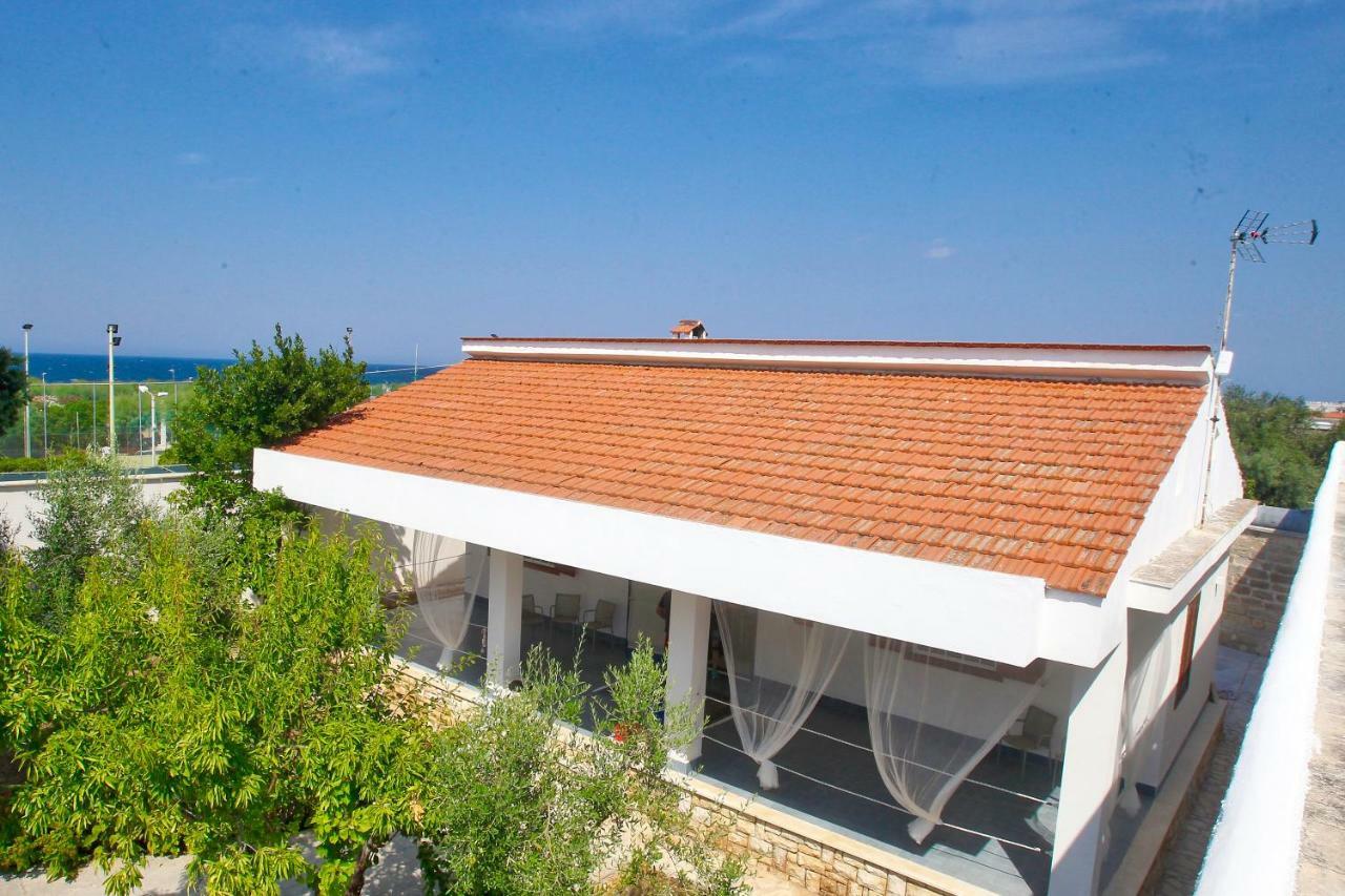 B&B Villa Al Mare Giovinazzo Buitenkant foto