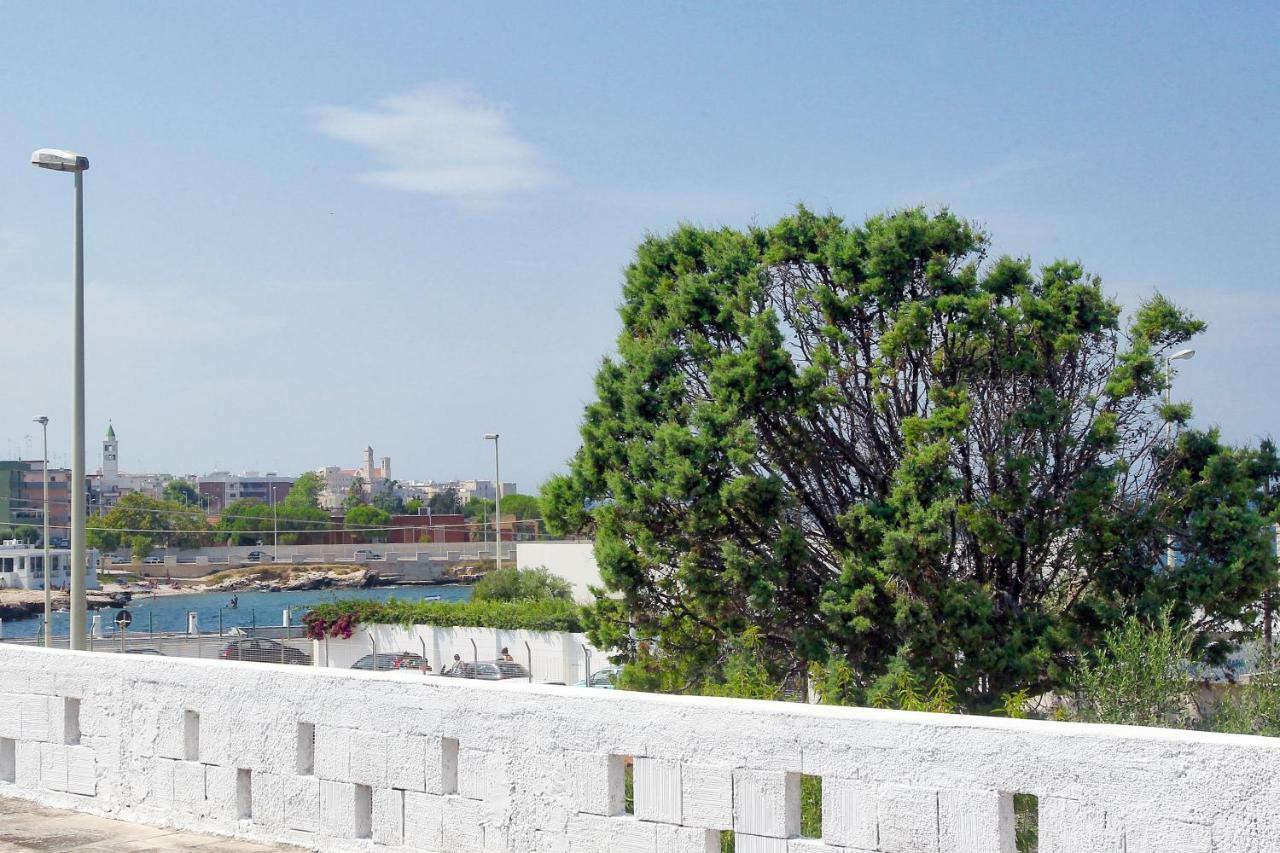 B&B Villa Al Mare Giovinazzo Buitenkant foto