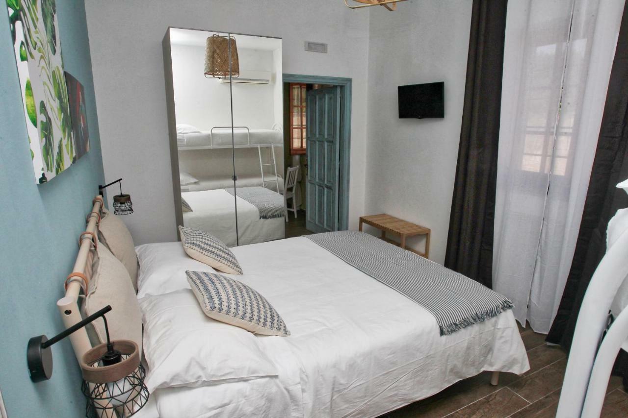 B&B Villa Al Mare Giovinazzo Buitenkant foto